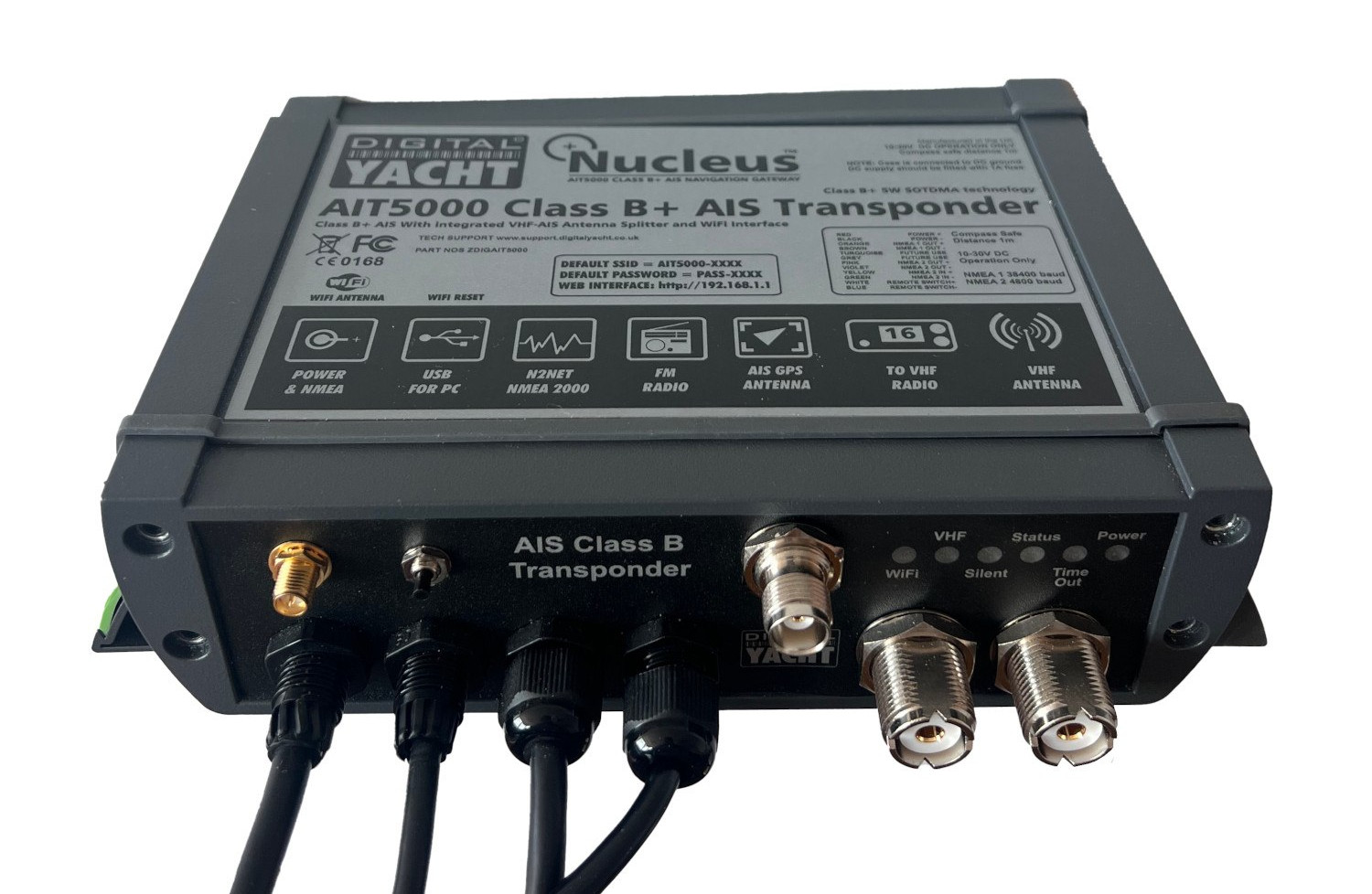 AIT5000 – SOTDMA Klasse B AIS-Transponder mit WLAN, NMEA & UKW-Splitter
